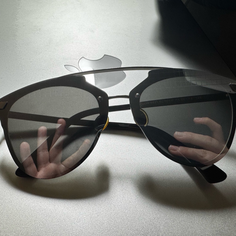 Christian Dior "Reflected P" sunglasses - Picture 12 of 13